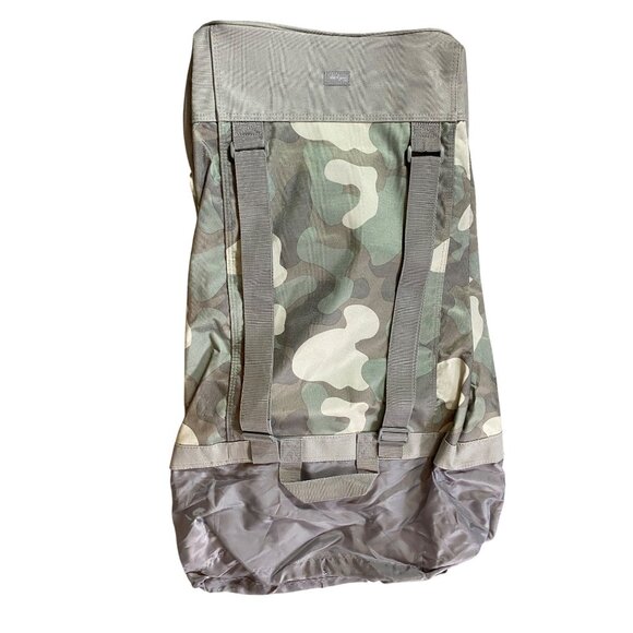 Thirty-one Camo Print Sports Bag Adjustable Straps Top Closure - Picture 2 of 11